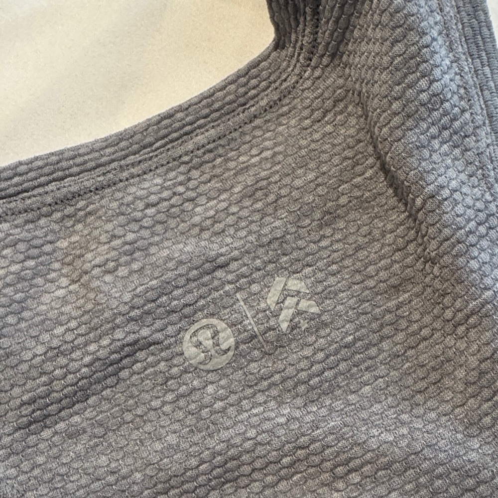 Lululemon Muscle Razorback Top - Picture 2 of 4